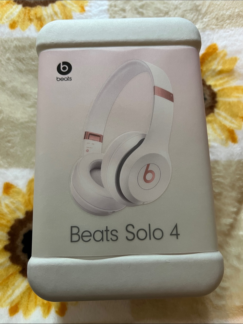 Beats Solo 4